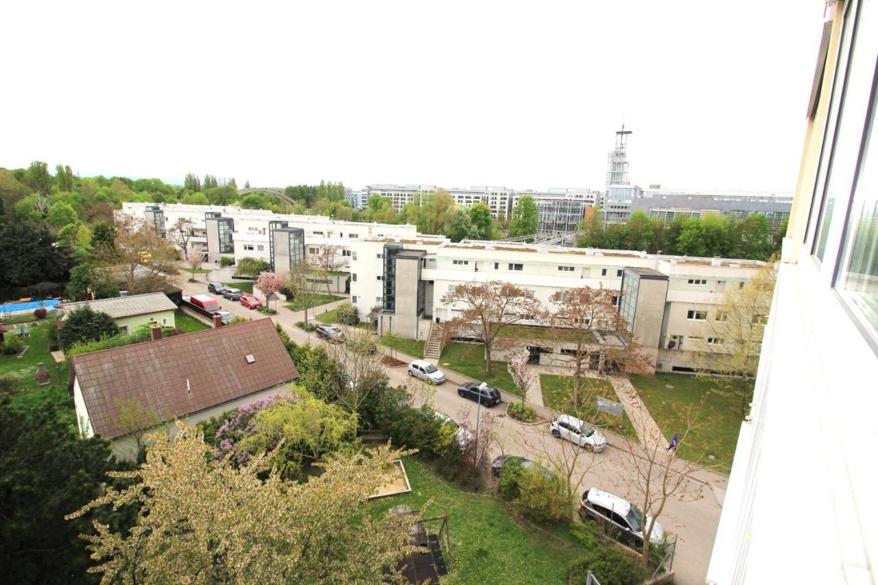 Geraeumige Ferienwohnung Im Zentrum Sankt Poelten Exterior photo