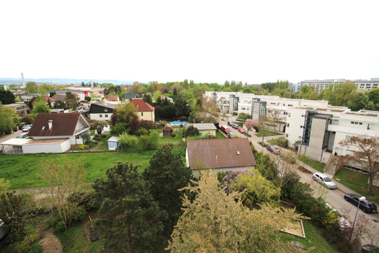 Geraeumige Ferienwohnung Im Zentrum Sankt Poelten Exterior photo